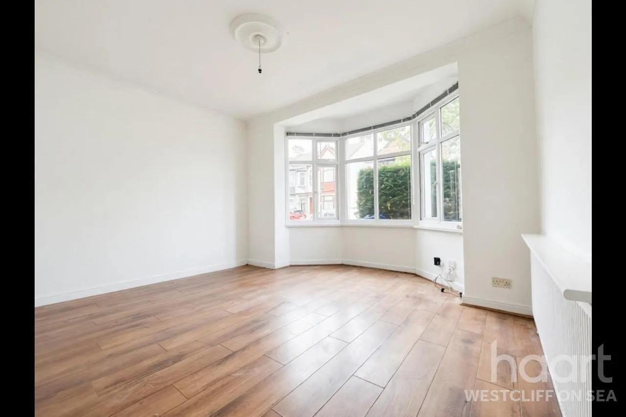Northview Drive, Westcliff-On-Sea, SS0, photo 3