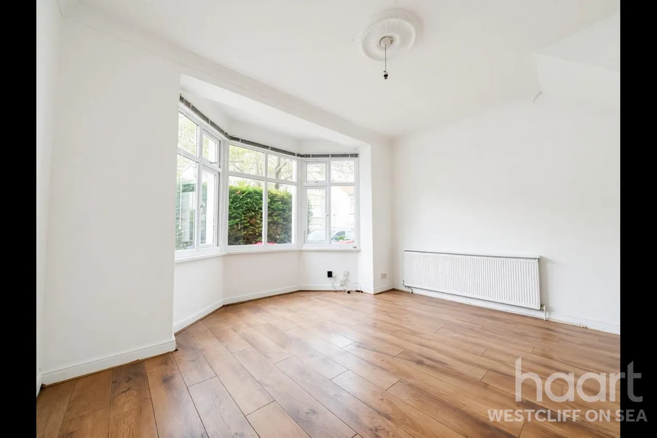 Northview Drive, Westcliff-On-Sea, SS0, photo 4