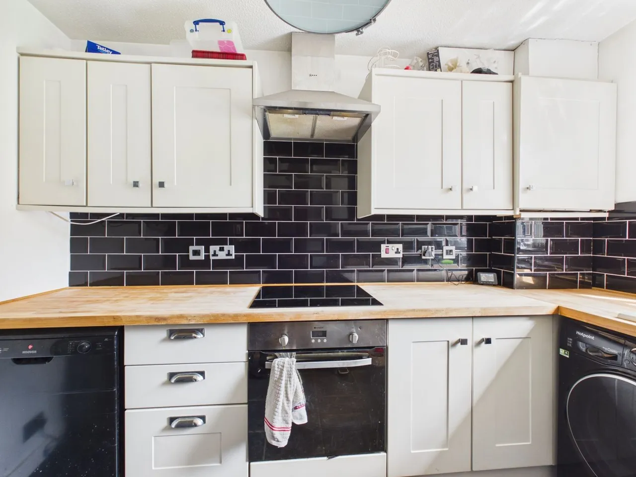 Brooklands Close, Mossley, OL5, photo 3