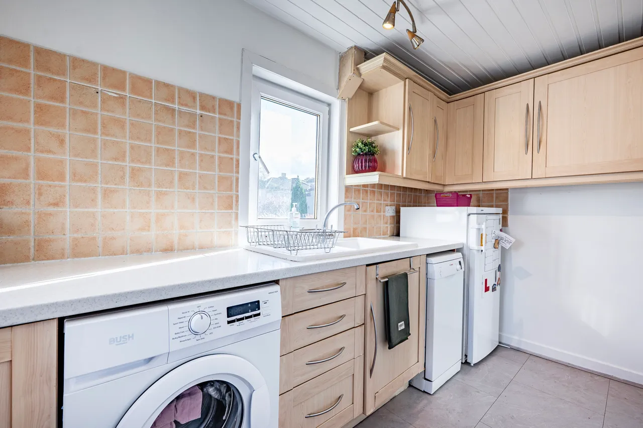 Calderwood Road, Rutherglen, G73, photo 23