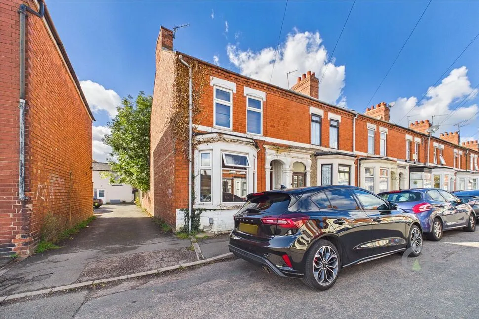 Symington Street, St James, NN5, photo 11