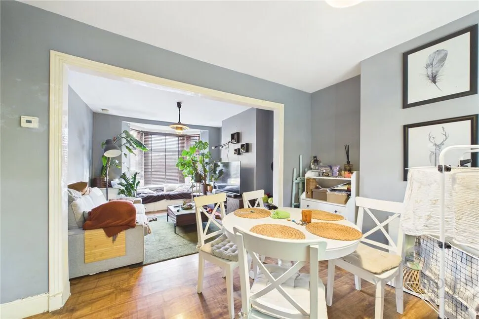 Symington Street, St James, NN5, photo 4