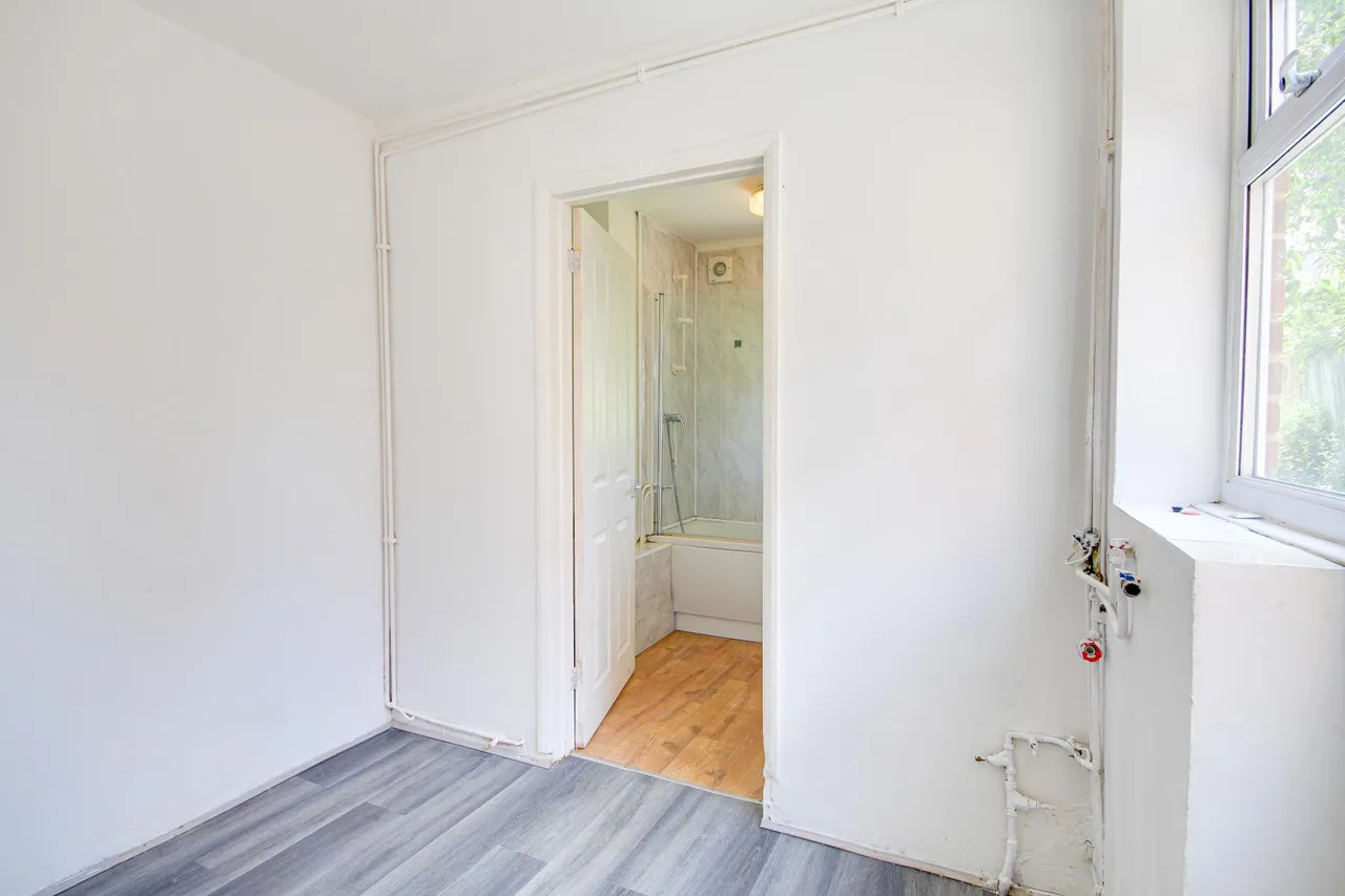 Bishopstone Road, Barton, Gloucester, GL1, photo 10