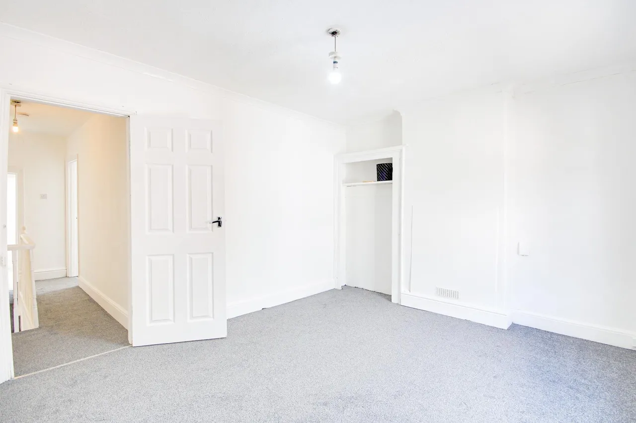 Bishopstone Road, Barton, Gloucester, GL1, photo 12