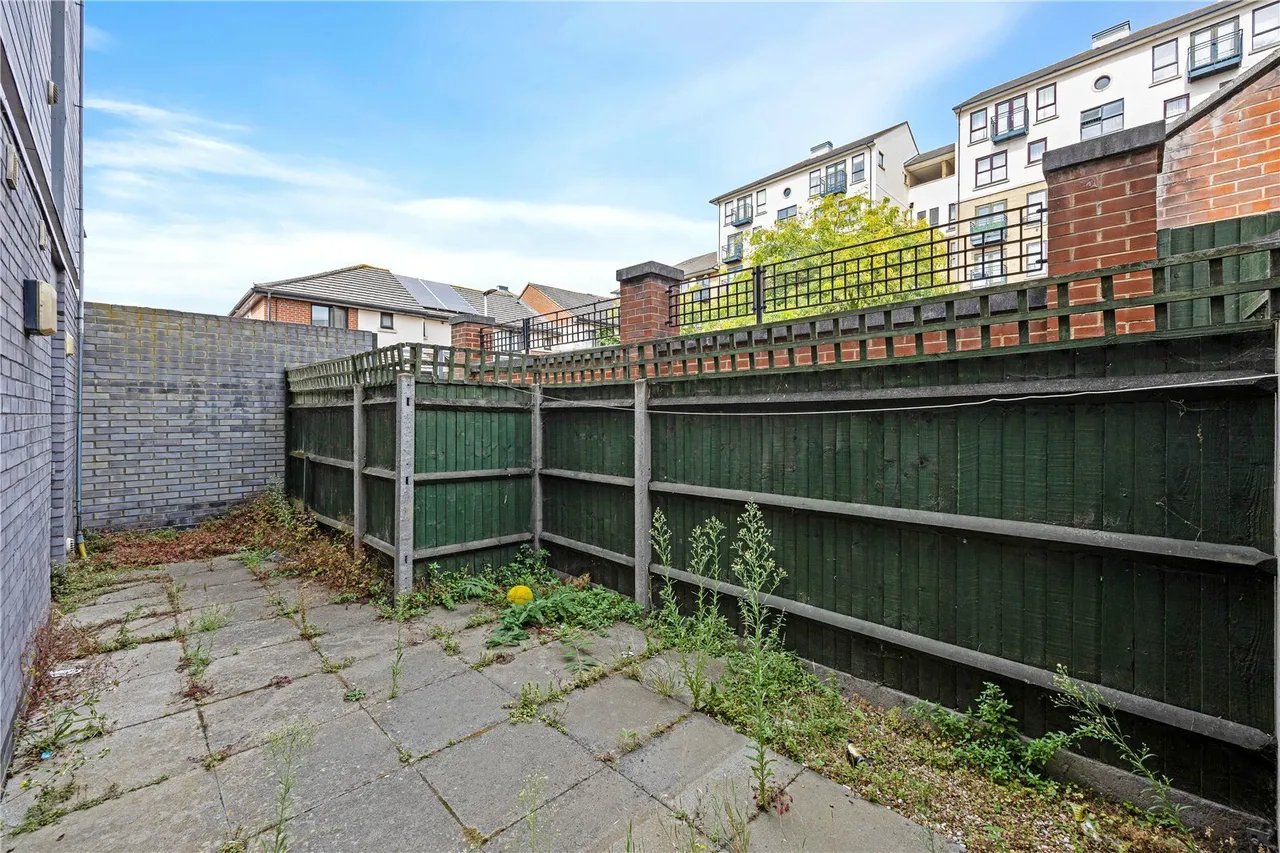 Evelyn Road, London, E16, photo 3