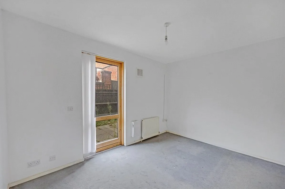 Evelyn Road, London, E16, photo 4