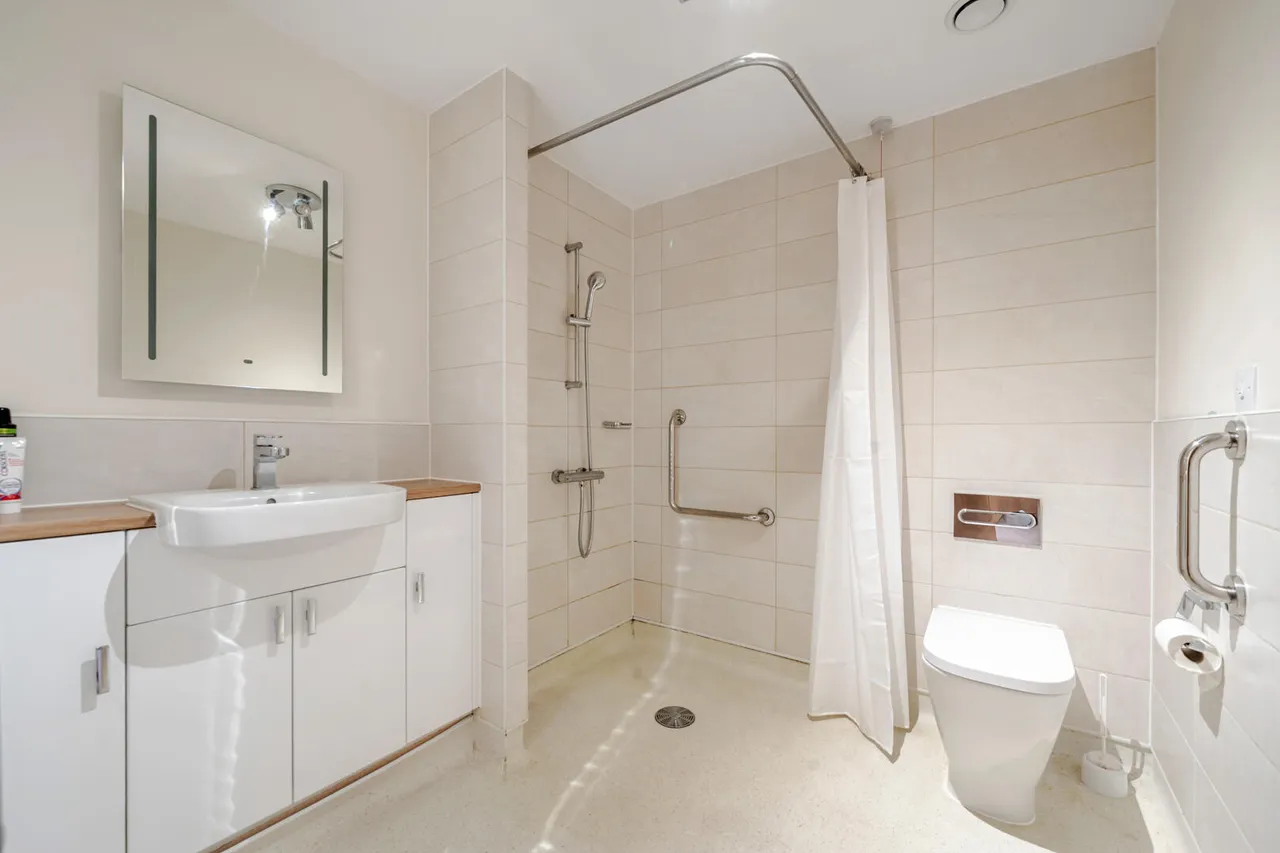 Bath Road, Devizes, SN10, photo 8