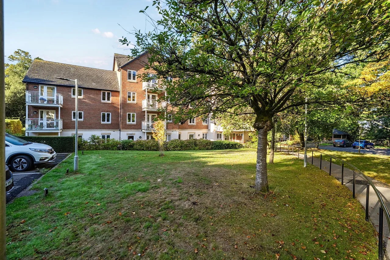 Bath Road, Devizes, SN10, photo 20