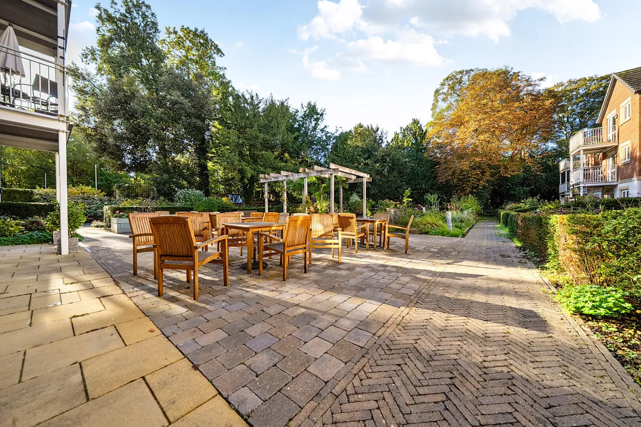 Bath Road, Devizes, SN10, photo 16