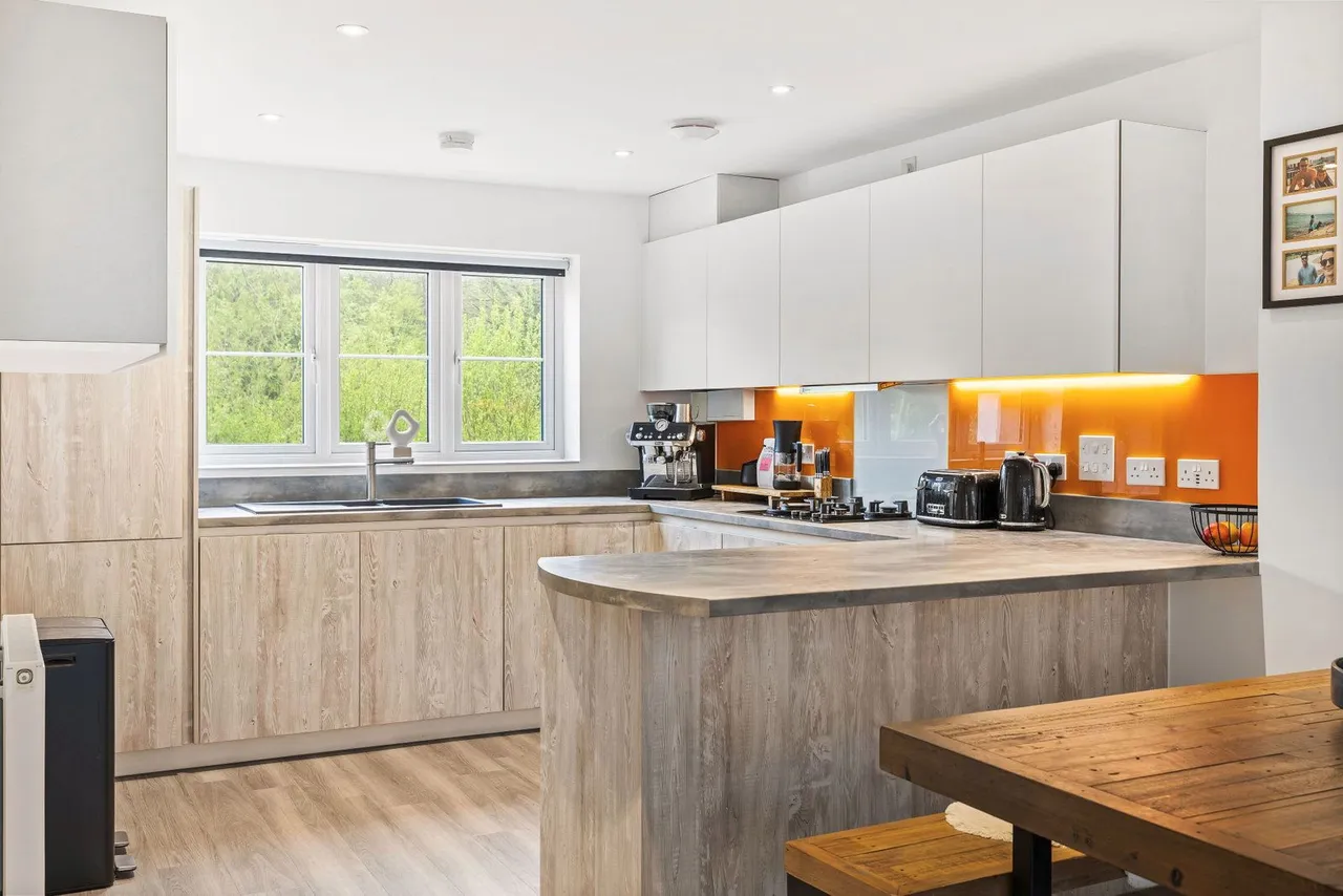 Kilnwood Avenue, Haywards Heath, photo 5
