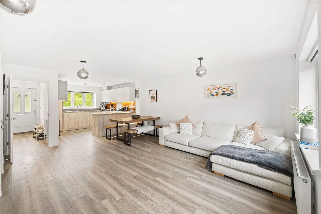 Kilnwood Avenue, Haywards Heath, photo 7