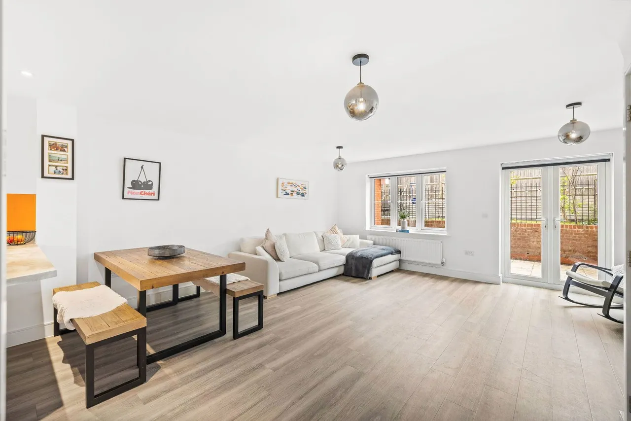 Kilnwood Avenue, Haywards Heath, photo 6