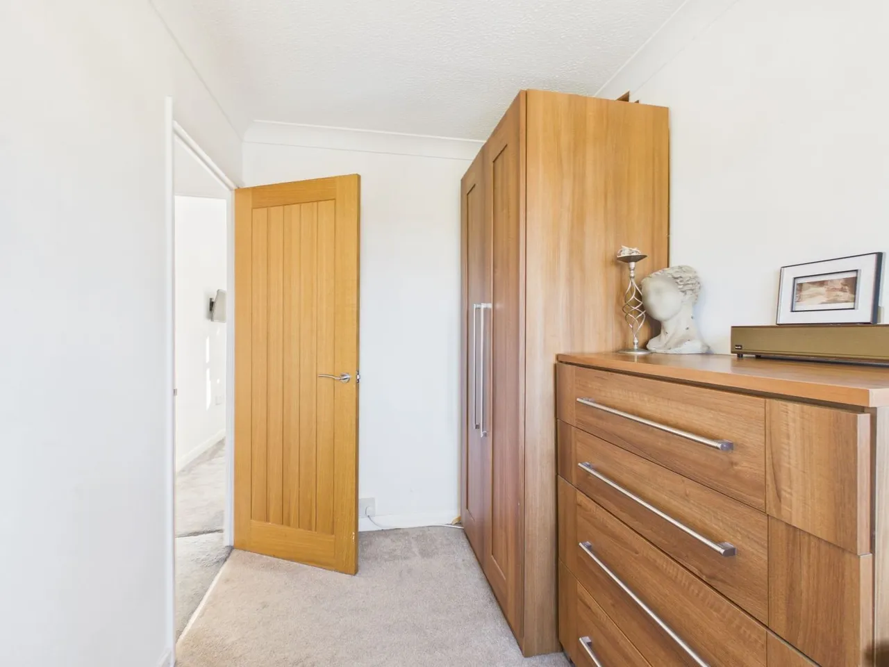 Reid Close, Denton, M34, photo 31