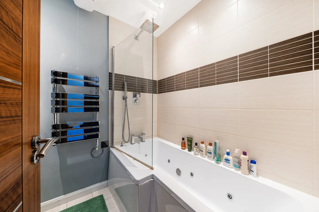 8 Pavilion Court, 54b Longthornton Road, London, photo 7