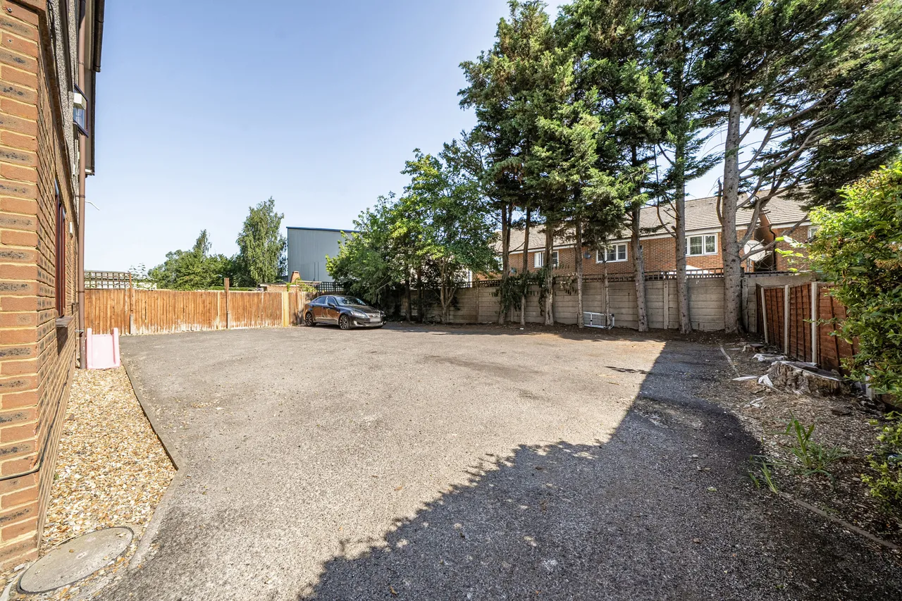 8 Pavilion Court, 54b Longthornton Road, London, photo 9