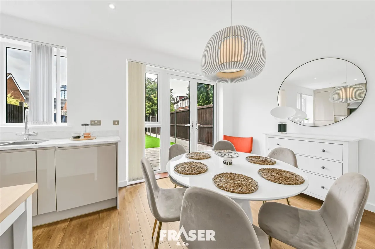 Reynard Way, Brentford, TW8, photo 6