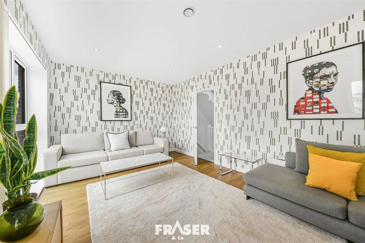 Reynard Way, Brentford, TW8, photo 10