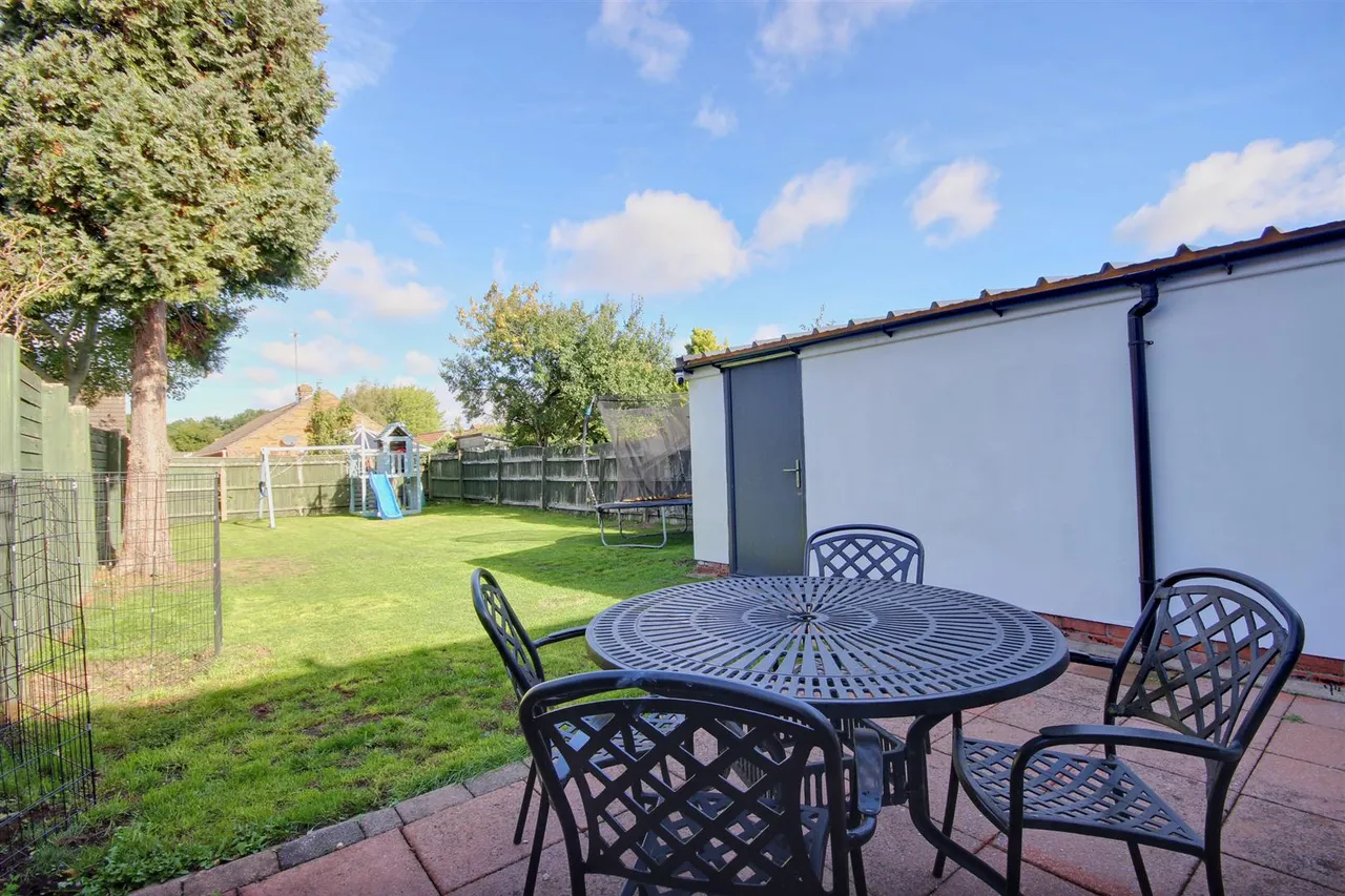 Copandale Road, Beverley, photo 11