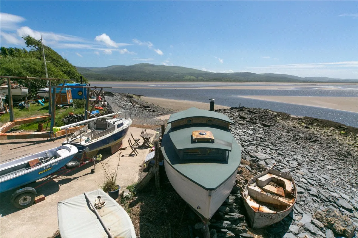 Frongoch Boatyard, Aberdyfi, LL35, photo 4