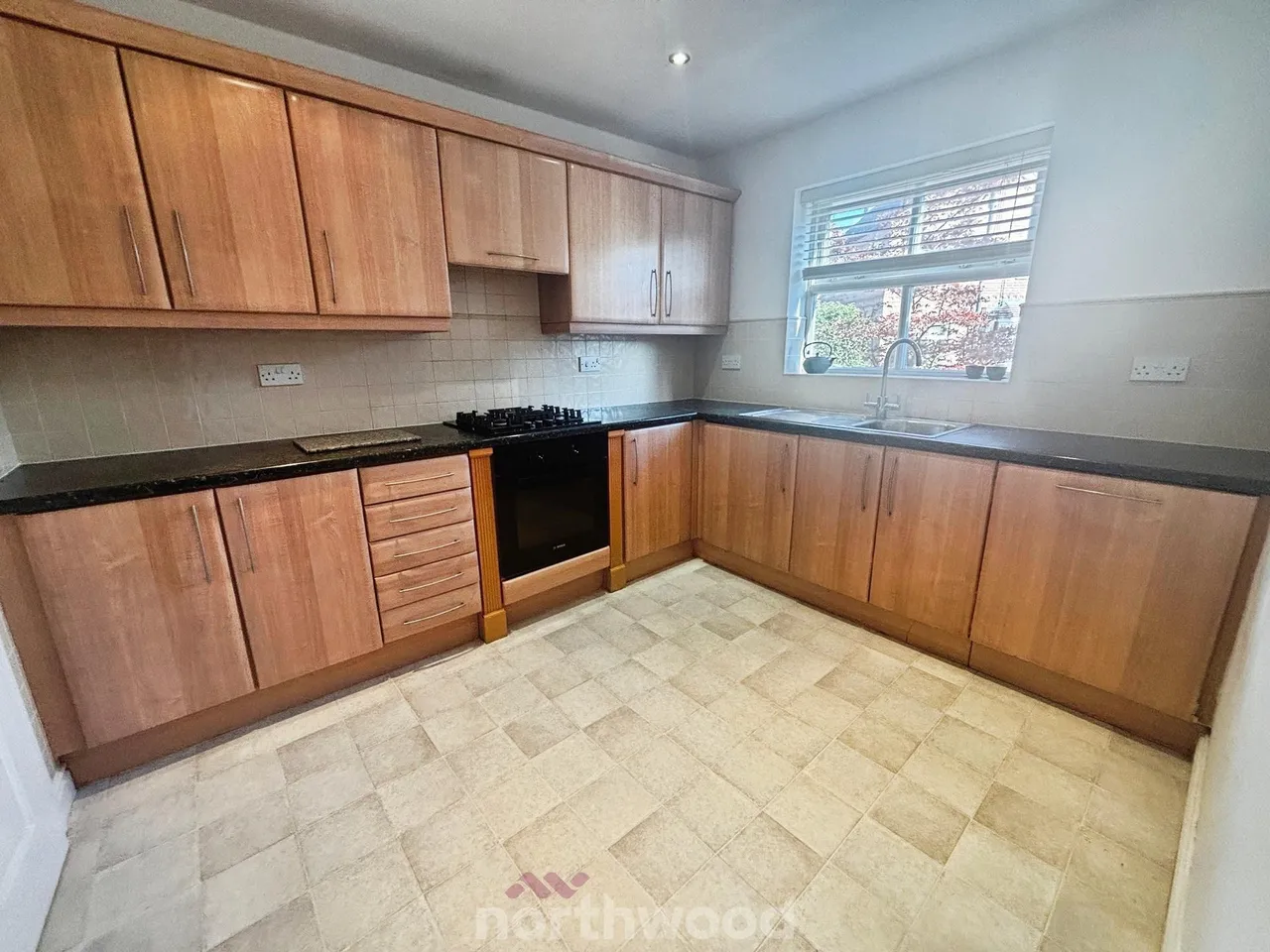 Station Court, Hatfield, DN7, photo 2