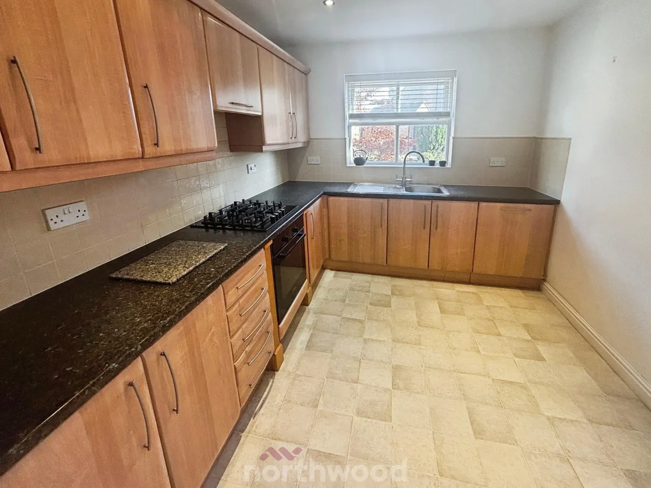 Station Court, Hatfield, DN7, photo 4