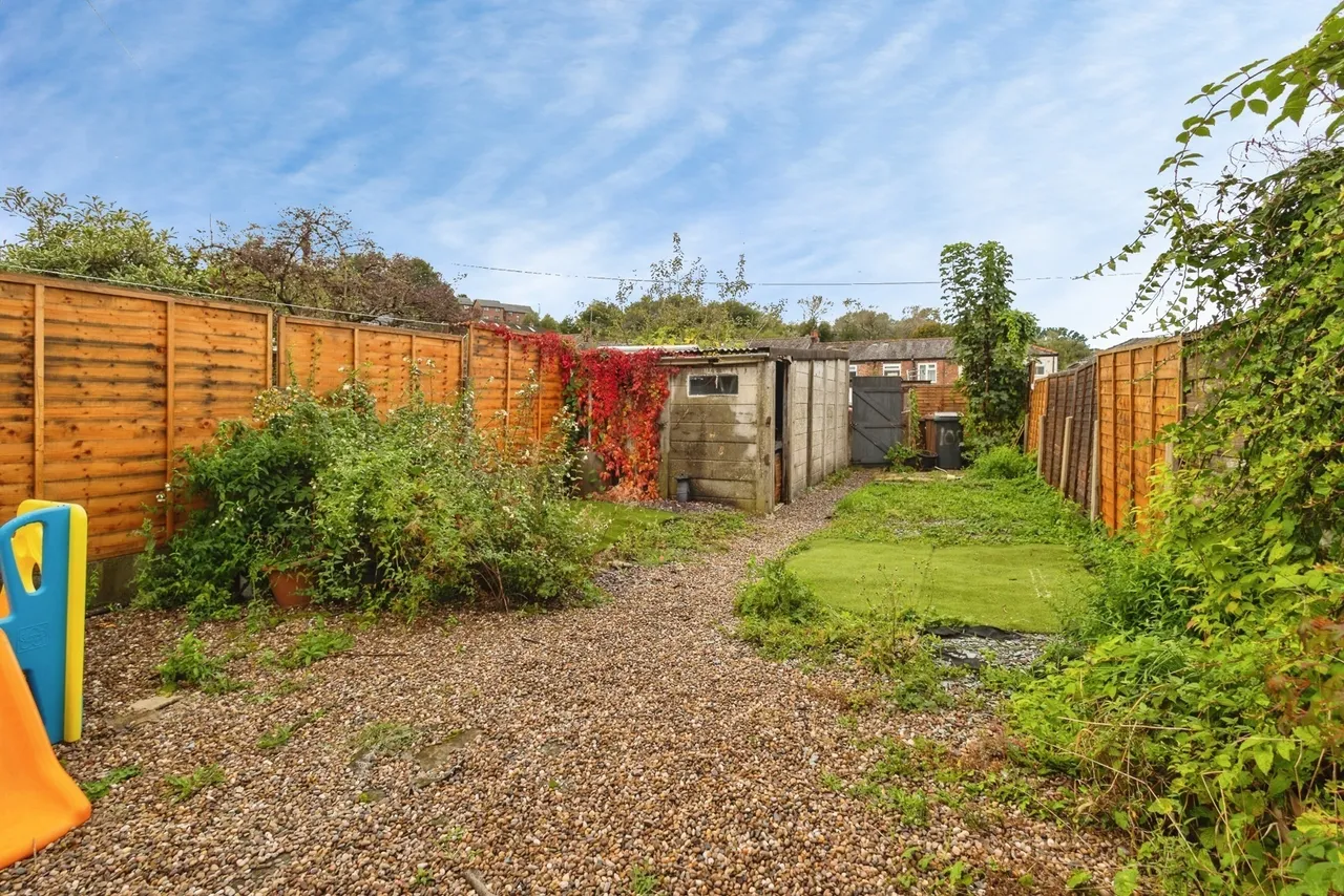 Sandy Lane, Dukinfield, SK16, photo 21
