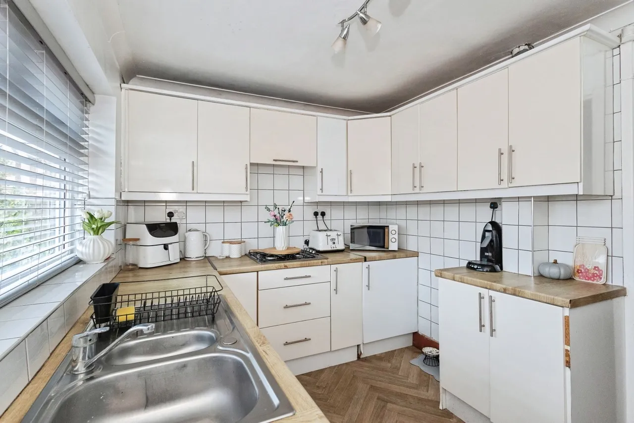 Sandy Lane, Dukinfield, SK16, photo 8
