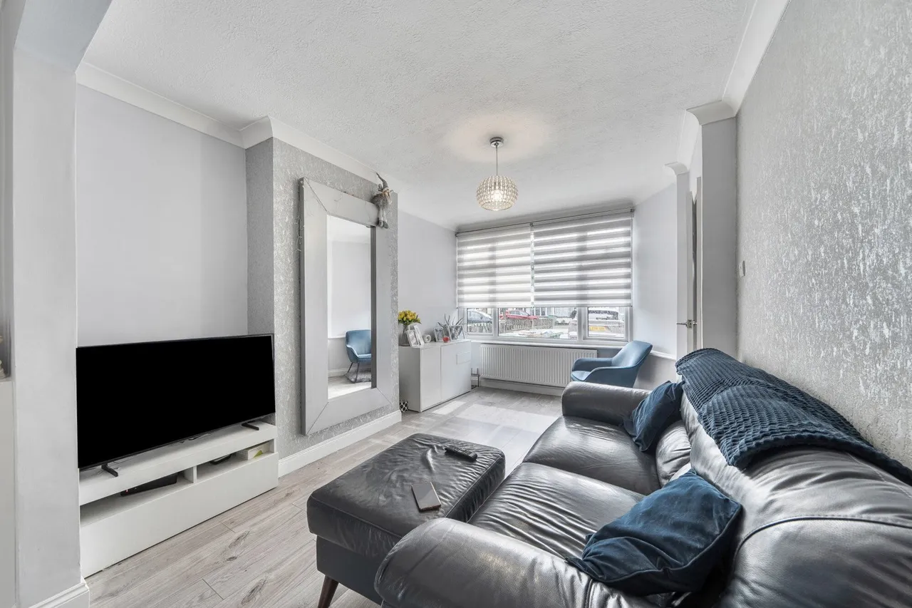 Harcourt Avenue, DA15, photo 3