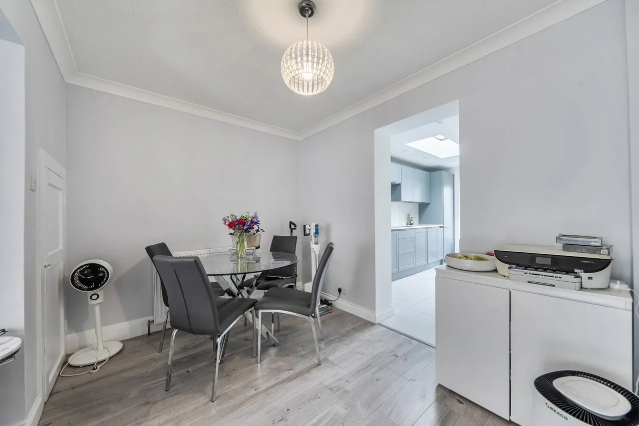Harcourt Avenue, DA15, photo 6