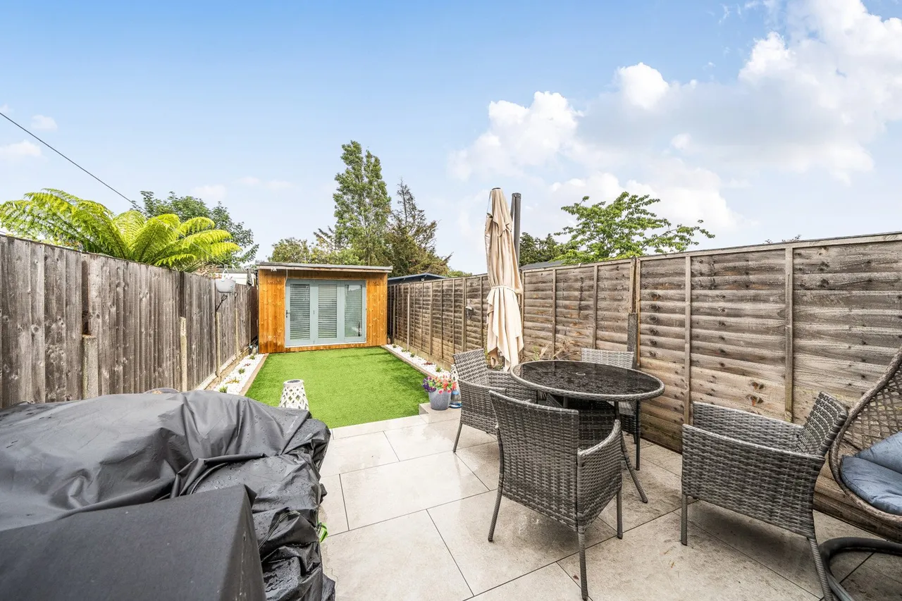 Harcourt Avenue, DA15, photo 4