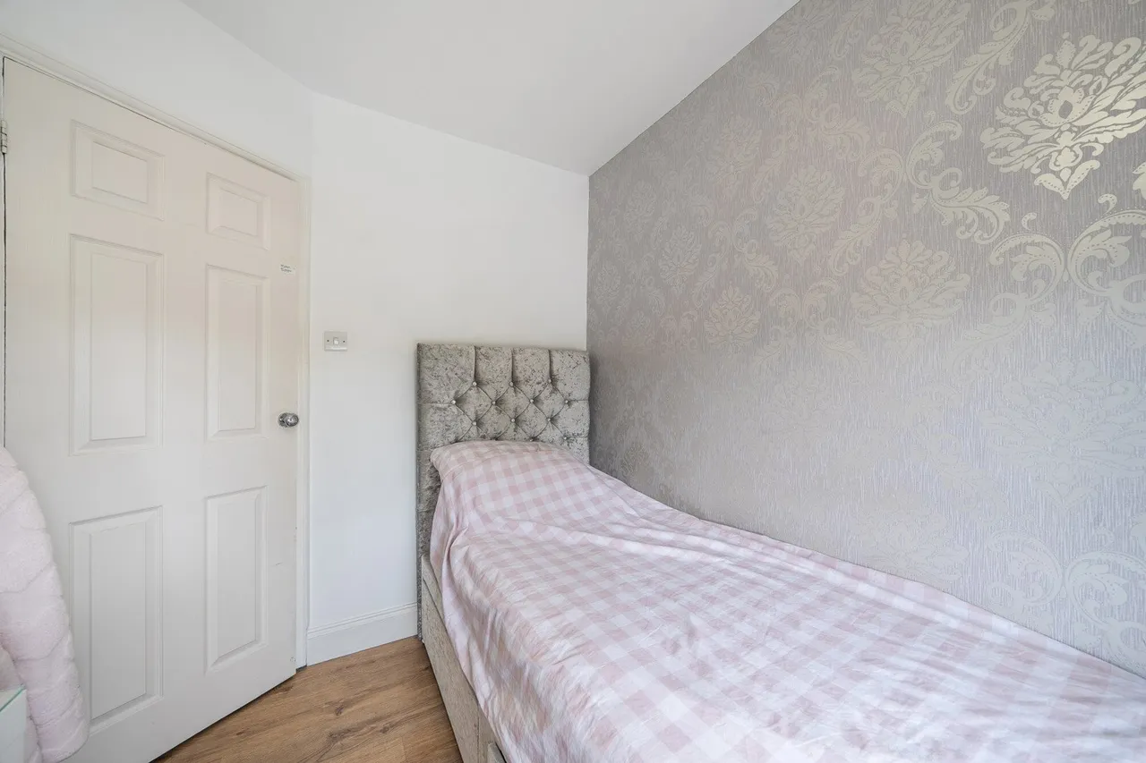 Harcourt Avenue, DA15, photo 18
