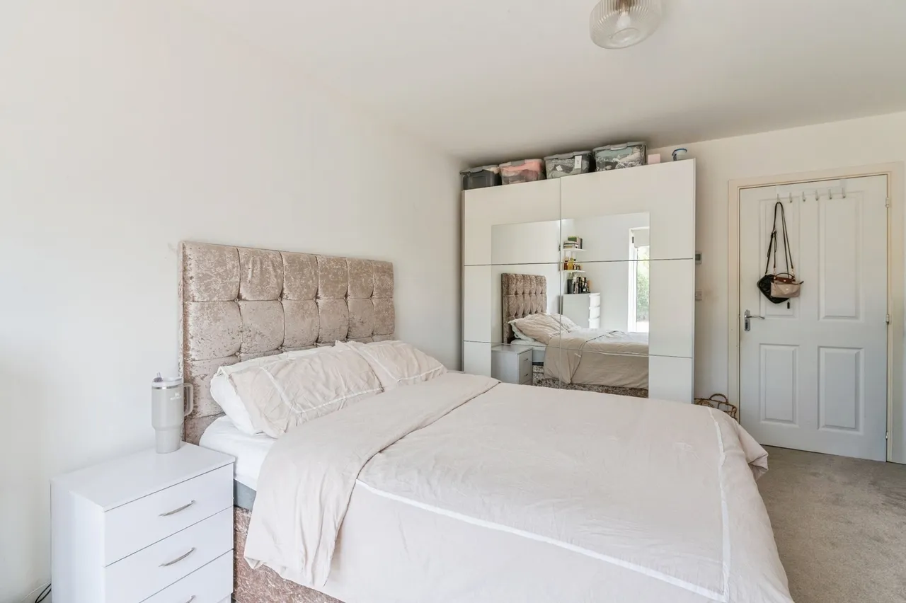 Heriot Road, RAINHAM, Essex, RM13, photo 11