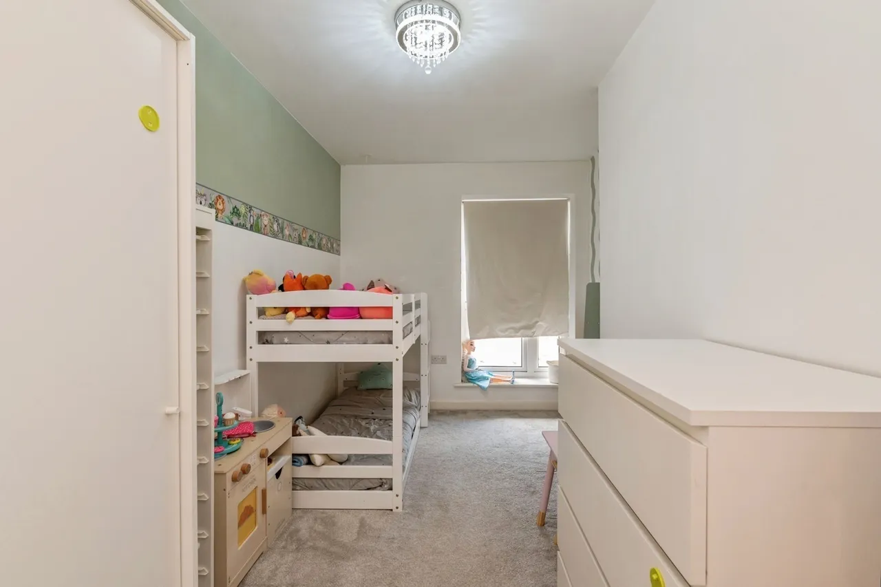 Heriot Road, RAINHAM, Essex, RM13, photo 16