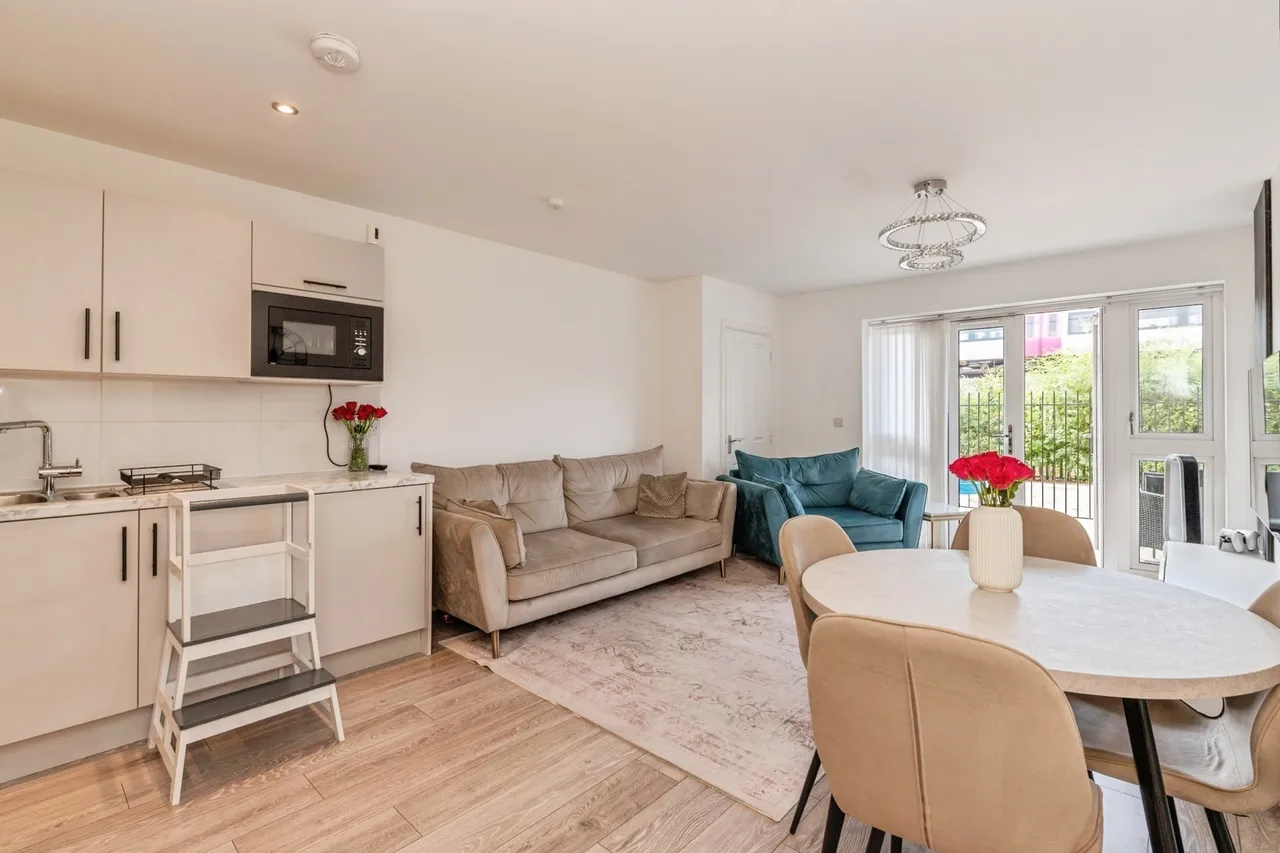 Heriot Road, RAINHAM, Essex, RM13, photo 12