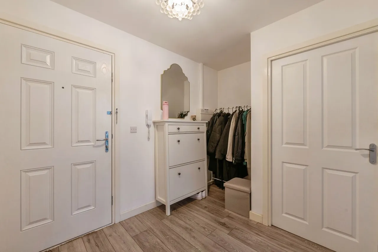 Heriot Road, RAINHAM, Essex, RM13, photo 8