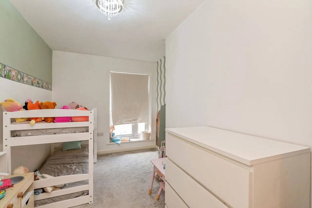 Heriot Road, RAINHAM, Essex, RM13, photo 4