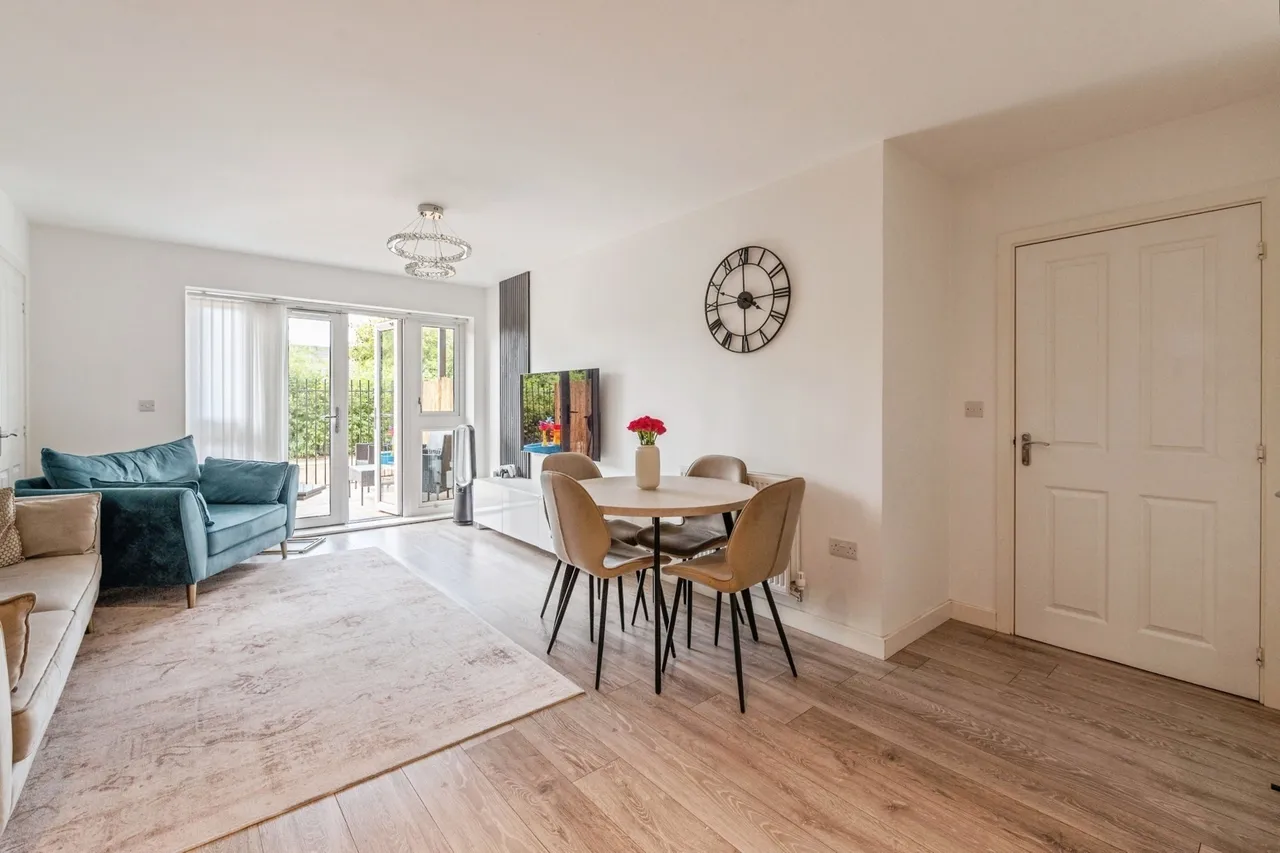 Heriot Road, RAINHAM, Essex, RM13, photo 14
