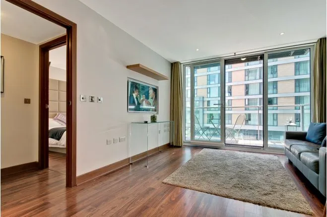 348 Queenstown Road, London, photo 4