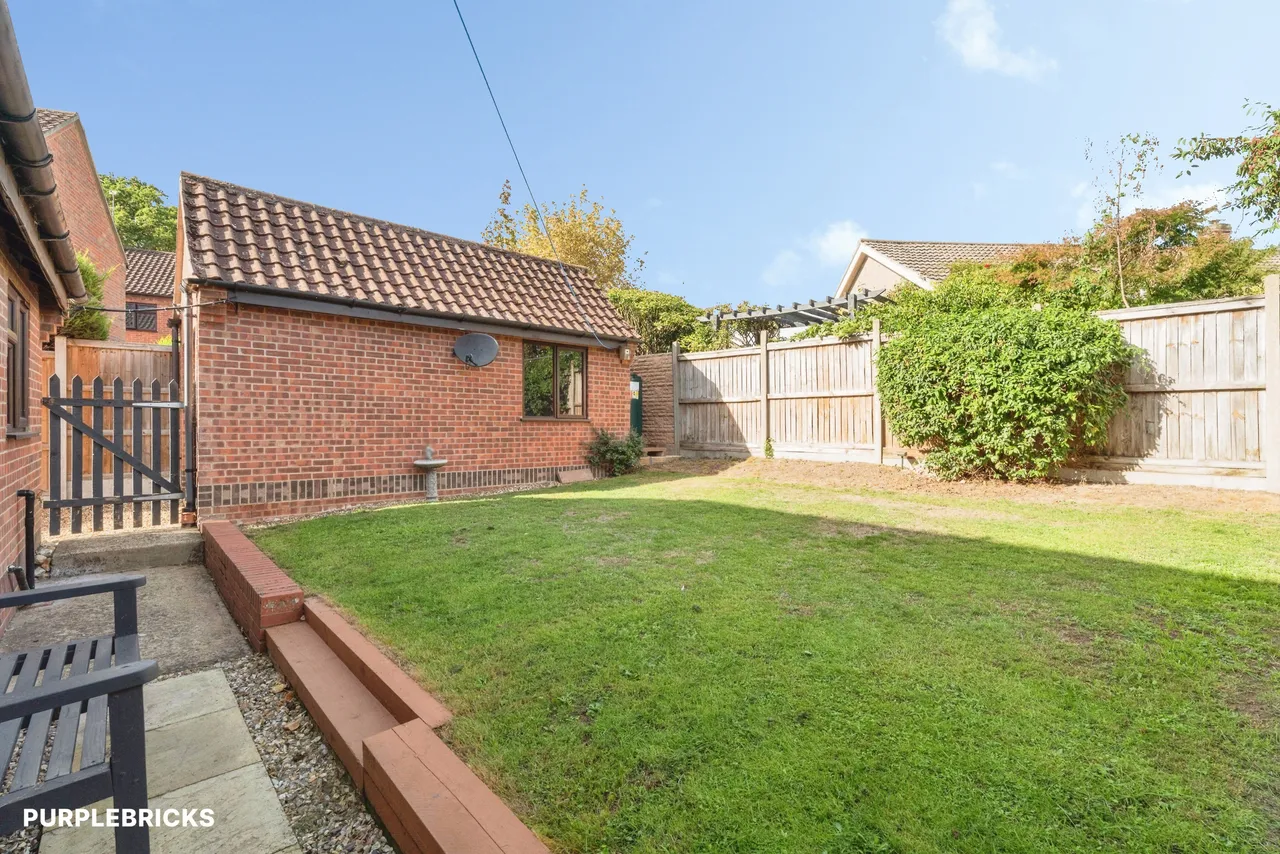 Spinney Close, Beetley, NR20, photo 21
