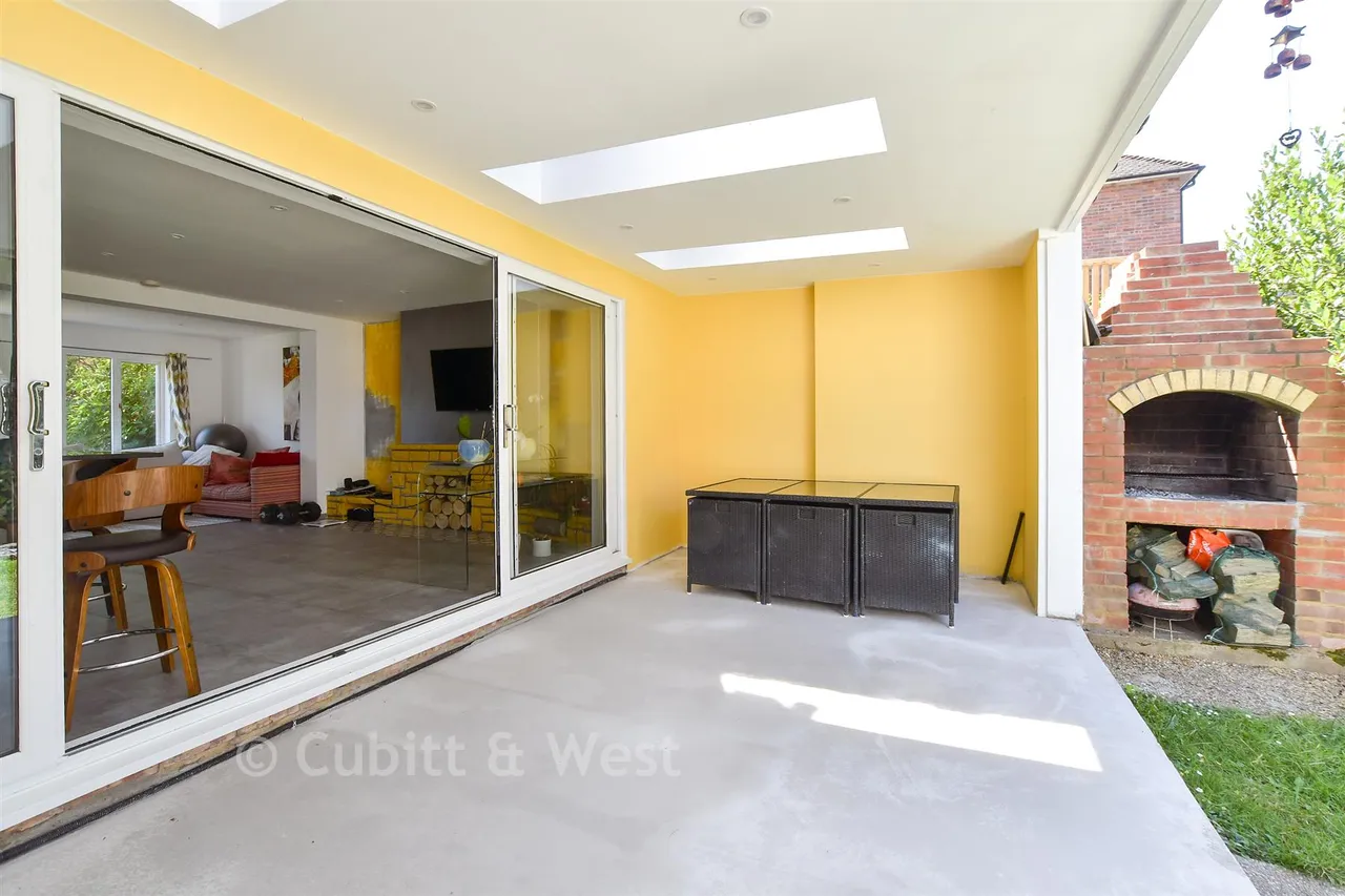 The Spinney, Pulborough, RH20, photo 14