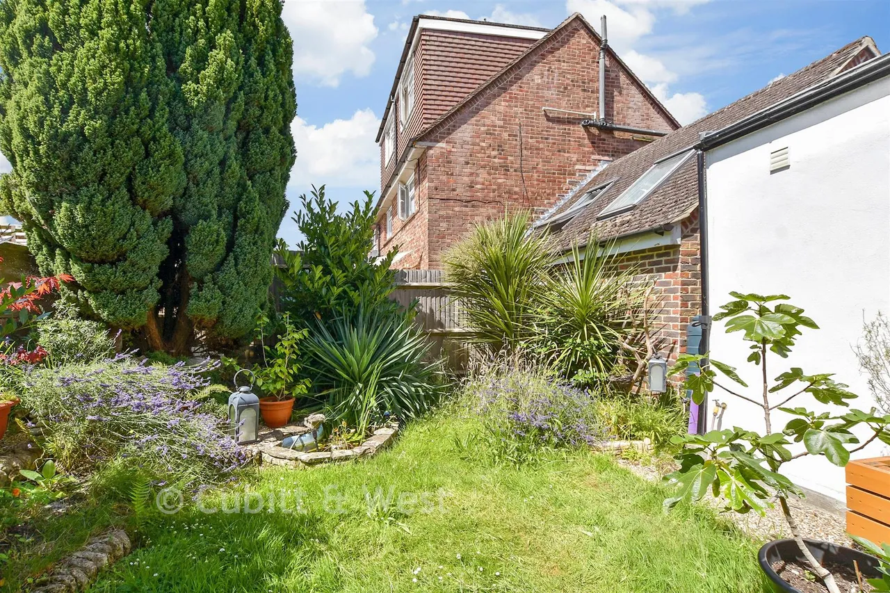 The Spinney, Pulborough, RH20, photo 13