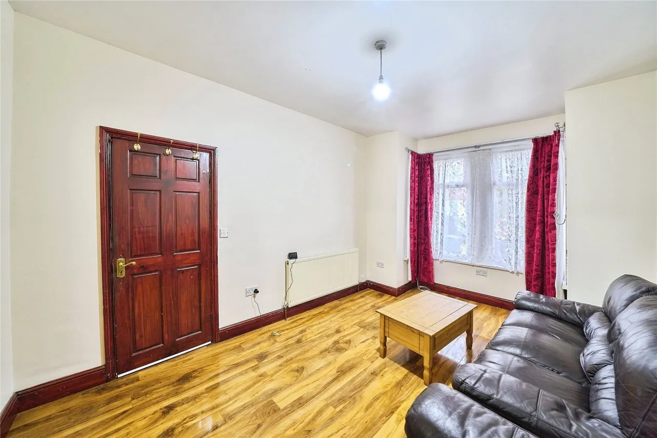 Moyers Road, London, E10, photo 3