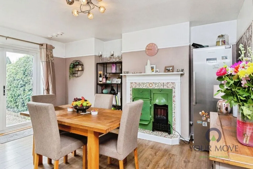 The Crescent, Donnington, TF2, photo 3