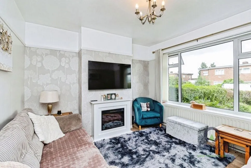 The Crescent, Donnington, TF2, photo 2