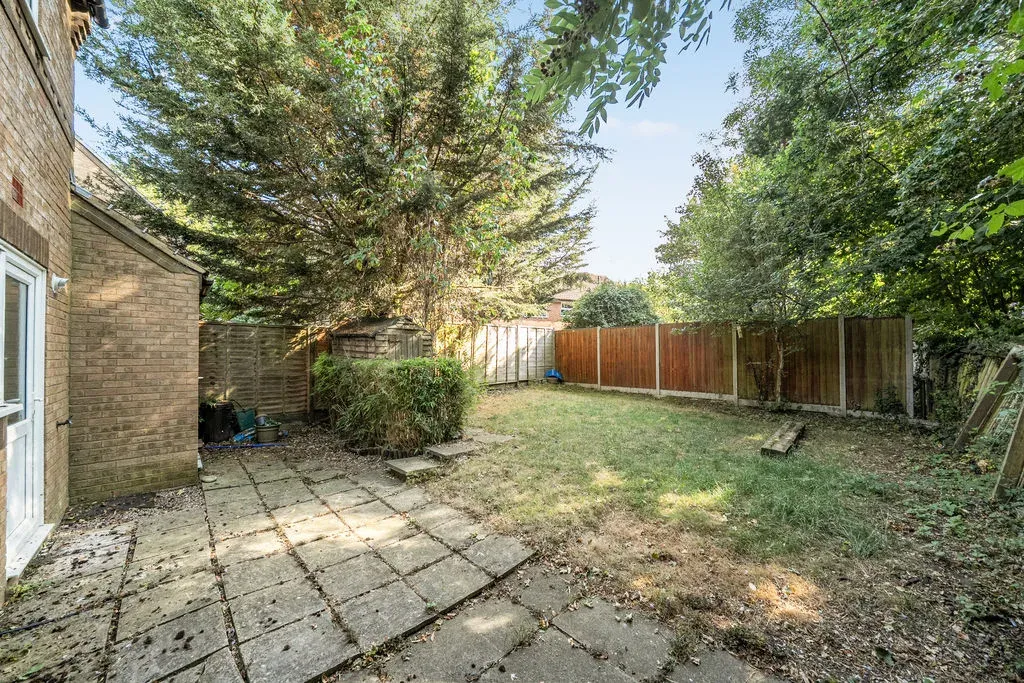 Rillington Gardens, Emerson Valley, Milton Keynes, Buckinghamshire, MK4 2EB, photo 5