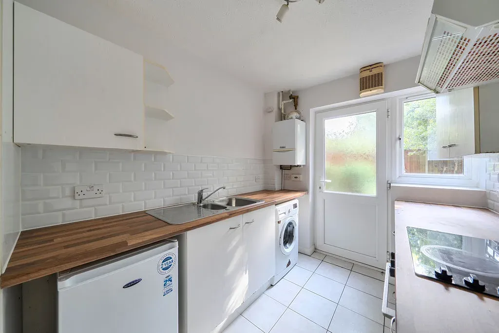 Rillington Gardens, Emerson Valley, Milton Keynes, Buckinghamshire, MK4 2EB, photo 8