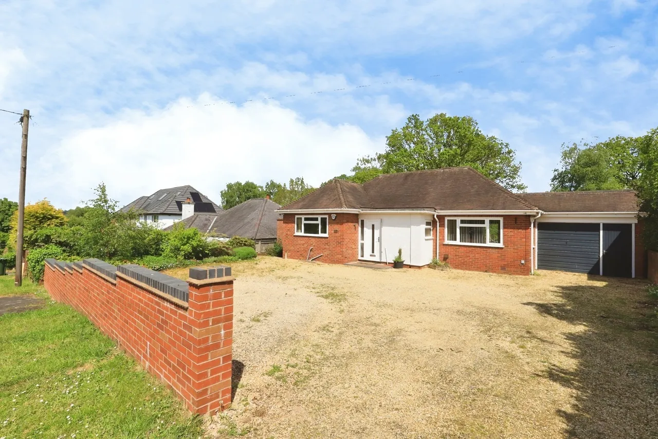 St. Johns Avenue, Kidderminster, DY11, photo 2
