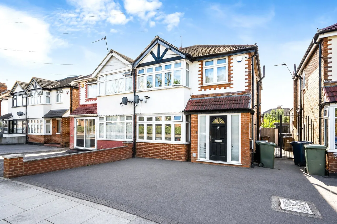 3 bed house for sale, Culver Grove, Stanmore, HA7