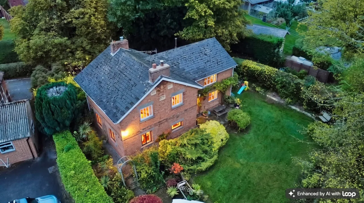 5 bed house for sale, Gloucester Road, Upleadon
