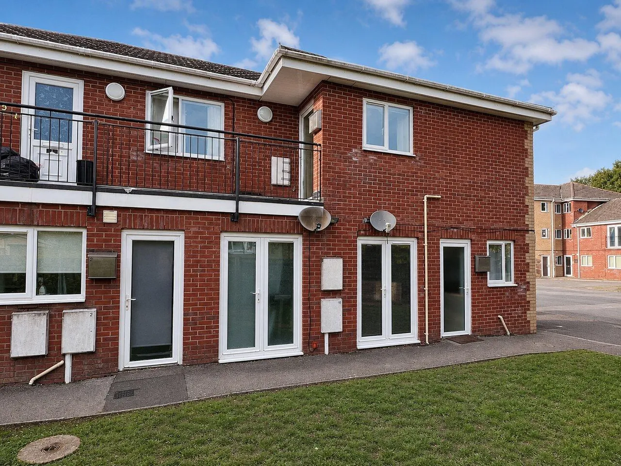 Langdale Grove, Corby, NN17, photo 2